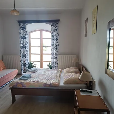 波罗乌内迪乌德酒店